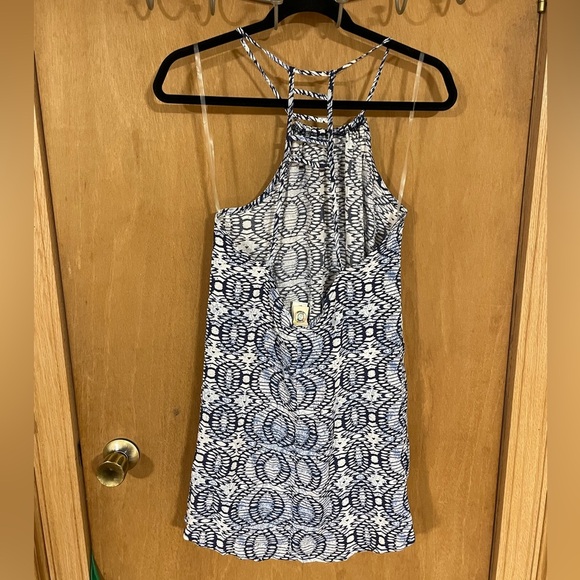 Beach coverup - Picture 3 of 3